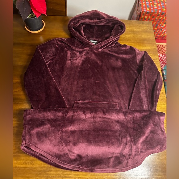 32 Degrees Heat Plush Blanket Long Hoodie S/M NWOT - Picture 6 of 7